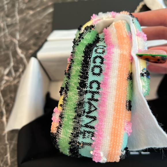 SOLD ON TRADESY ❗️ CHANEL MINI FLAP BAG SEQUINS & GOLD-TONE METAL MULTICOLOR - Picture 7 of 12